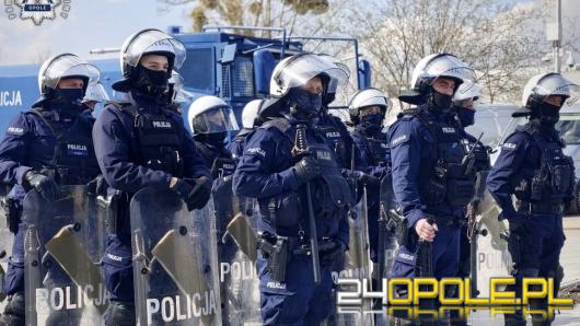 Mecz pod nadzorem policji. Były zatrzymania