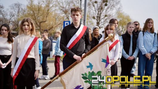 Tablica Ireny Sendlerowej odsłonięta na moście w Opolu