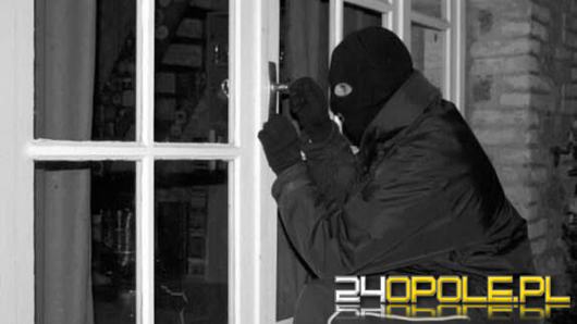 Będziesz poza domem na święta? Policja wskazuje, o czym łatwo zapomnieć