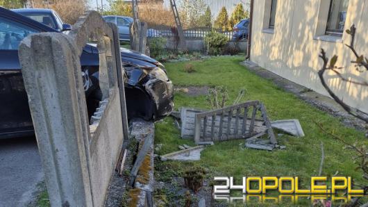 Pijany ruszył w drogę. Zatrzymało go ogrodzenie