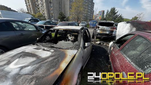 Spłonęło sześć samochodów na parkingu w Opolu. Trwa ustalanie przyczyn