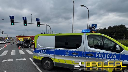 Zderzenie dwóch aut na DK46 w rejonie Pakosławic i Prusinowic