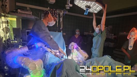  Robot chirurgiczny Versius już w USK w Opolu. Urolodzy rozszerzają zakres leczenia