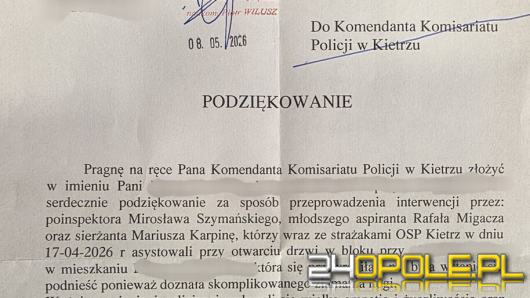 Kietrzańscy policjanci pomogli seniorce po groźnym upadku