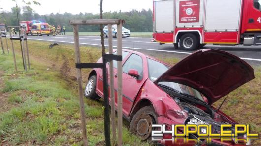 Zderzenie na łączniku obwodnicy Kędzierzyna-Koźla. Jedna osoba trafiła do szpitala