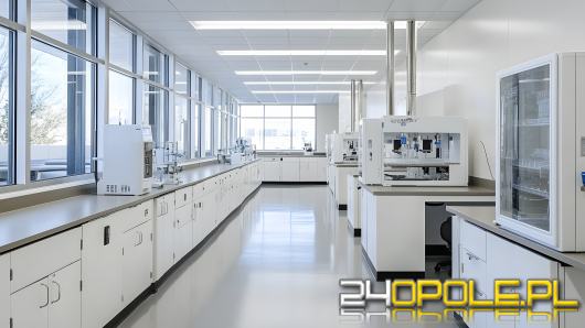 Stoły robocze, szafy i regały laboratoryjne - jak zaplanować ergonomiczne laboratorium?