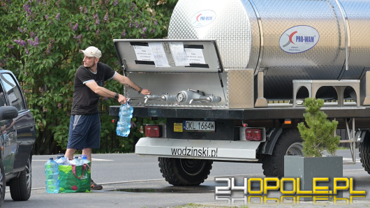 Szósty tydzień bez wody pitnej w Komorznie. Mieszkańcy nadal czekają na przełom