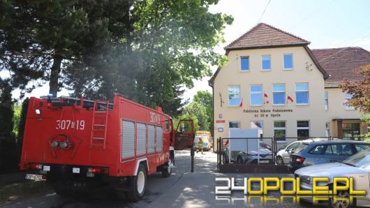 Interwencja służb w szkole przy ulicy Nyskiej w Opolu. Ewakuowano uczniów
