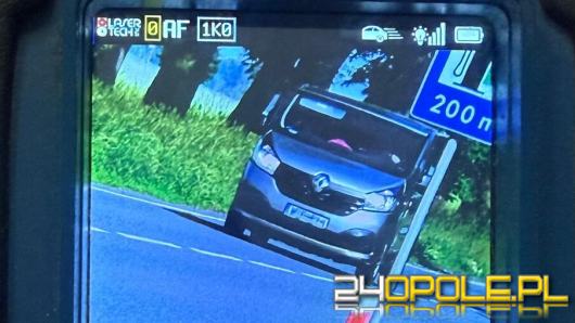 Bus pędził 101 km/h przez wieś