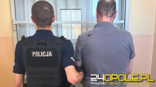 Pobili kolegę i zostawili nieprzytomnego na klatce schodowej