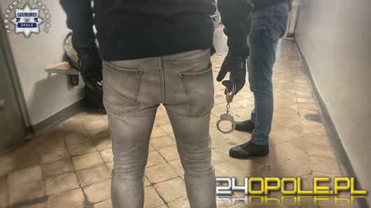 Najpierw ukradł telefon i pobił właściciela. Kilka godzin później zaatakował kolejną osobę