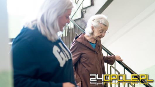 Jakie udogodnienia pozwalają seniorom dłużej zachować aktywny styl życia?
