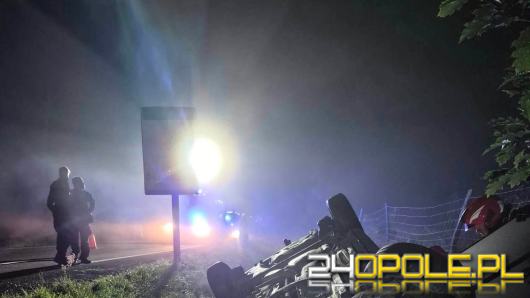 Samochód wjechał do rowu w Solarni. Jedna osoba trafiła do szpitala