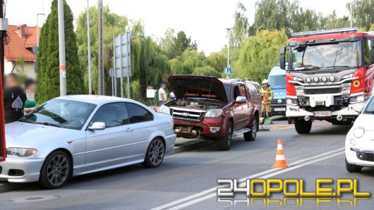 Zderzenie trzech pojazdów w Opolu-Chmielowicach