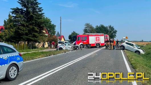 Wypadek na DK11. Sprawca był nietrzeźwy, dwie osoby zostały ranne