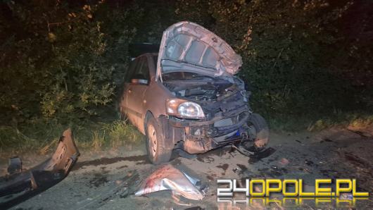 Samochód zderzył się czołowo z kombajnem. Kierowca został zatrzymany