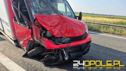 Groźnie wygladające zdarzenie na A4. Aż cud, że nikomu nic się nie stało