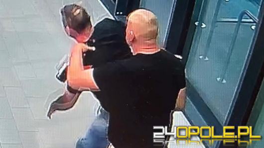 Dzielnicowy po służbie zatrzymał złodzieja alkoholu