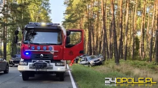 Zderzenie dwóch samochodów w Sidzinie. Utrudnienia na DK46
