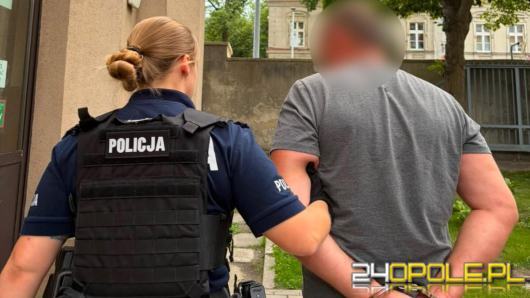 Przywiózł znajomą do szpitala. Sam trafił w ręce policji