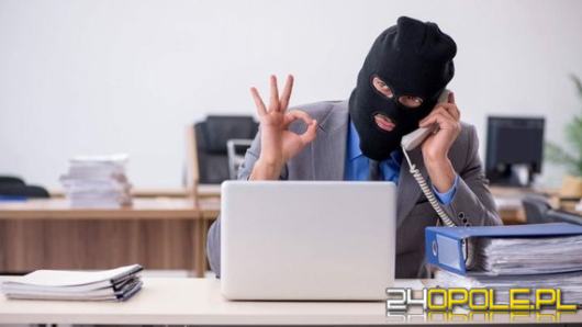 Jeden telefon kosztował go 85 tysięcy złotych - młody mężczyzna padł ofiarą oszustów