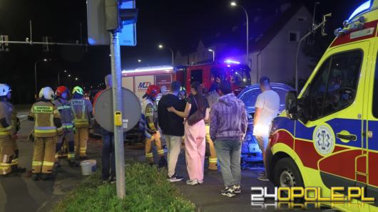 Zderzenie BMW i audi na skrzyżowaniu Oleskiej i Chabrów w Opolu