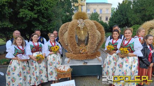 Opolszczyzna w dożynkowych dekoracjach. Trwa sezon święta plonów