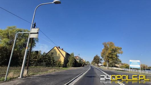 Przy okazji budowy chodnika zadbano też o bezpieczeństwo pieszych. Zmiany na ulicy Kowalczyków