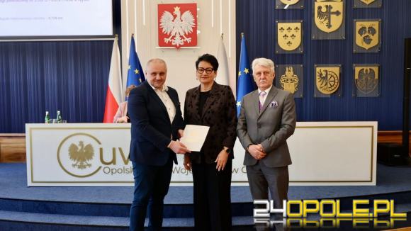 Ponad 58 mln zł na drogi w regionie. Wojewoda podpisała umowy z samorządami