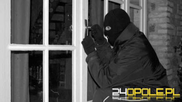 Będziesz poza domem na święta? Policja wskazuje, o czym łatwo zapomnieć