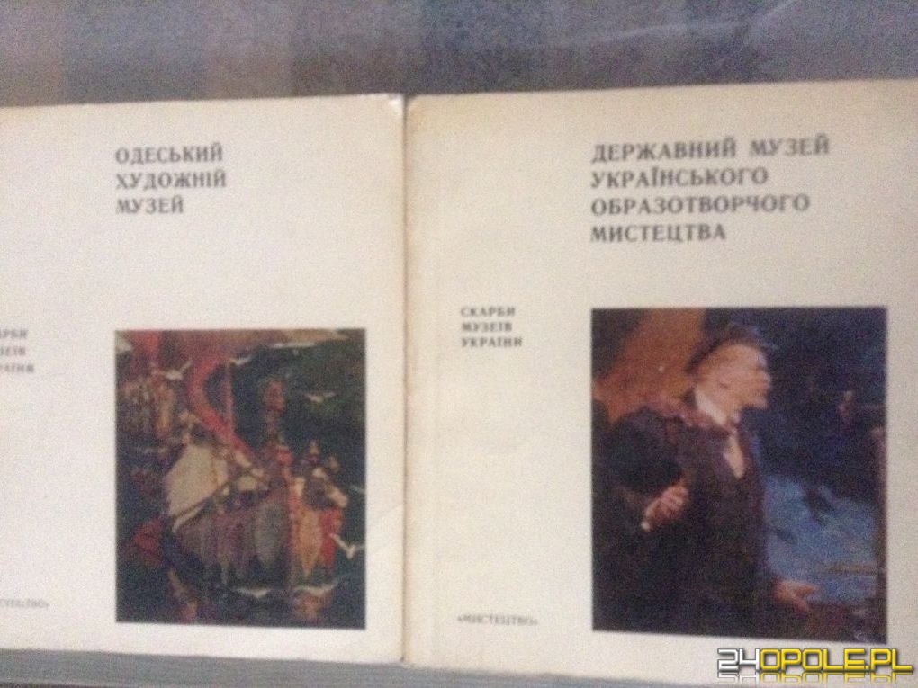 2 Albumy z ilustracjami ' SKARBY MUZEÓW UKRAINY' wyd.1976 i 80r