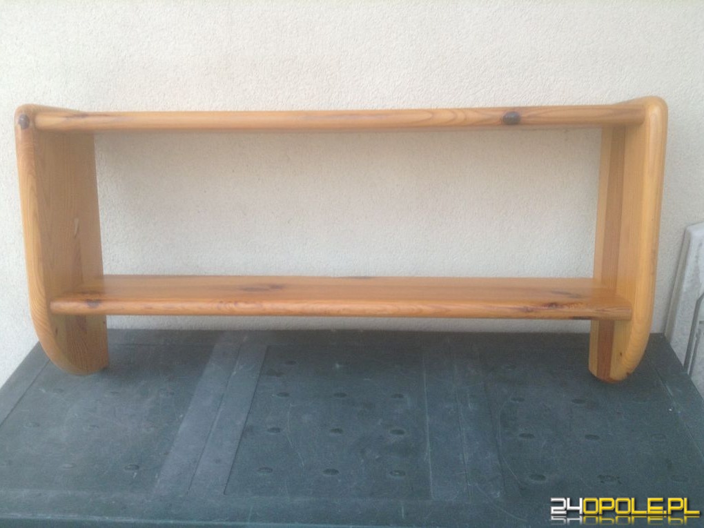 Półka dwupoziomowa z litego drewna do zawieszenia  90 x45 x20cm.