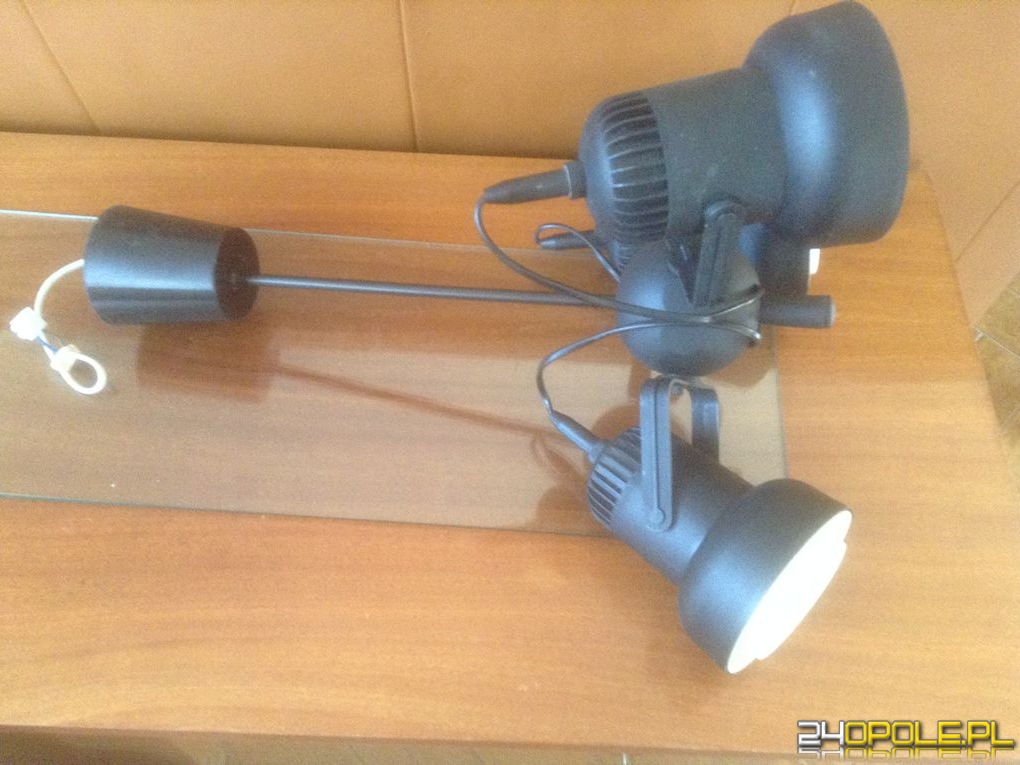 Lampa wisząca z 3 ruchomymi w pionie i poziome kloszami - PRL