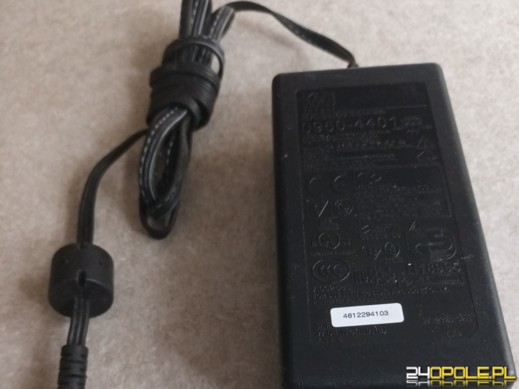 Zasilacz sieciowy HP model 0950-4401