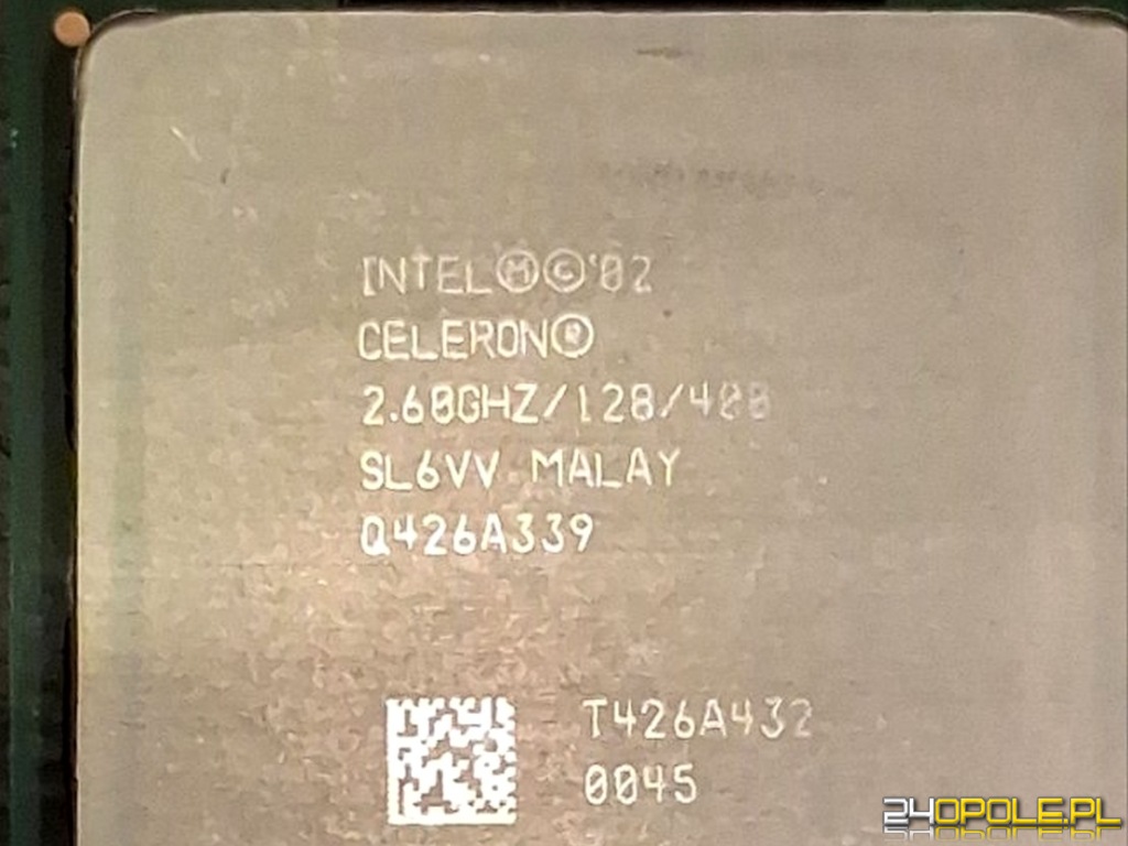 Intel Celeron 2.6 GHz 128Kb Socket 478 SL6VV