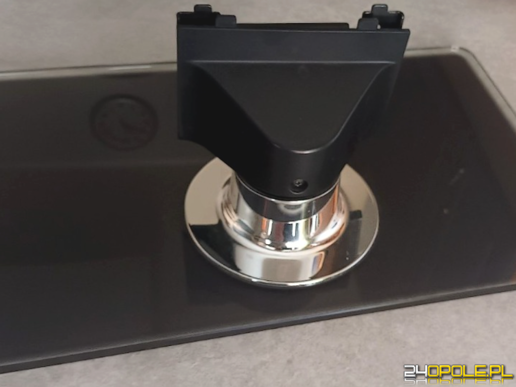 Sharp LC-40LX810E Stopa podstawa noga