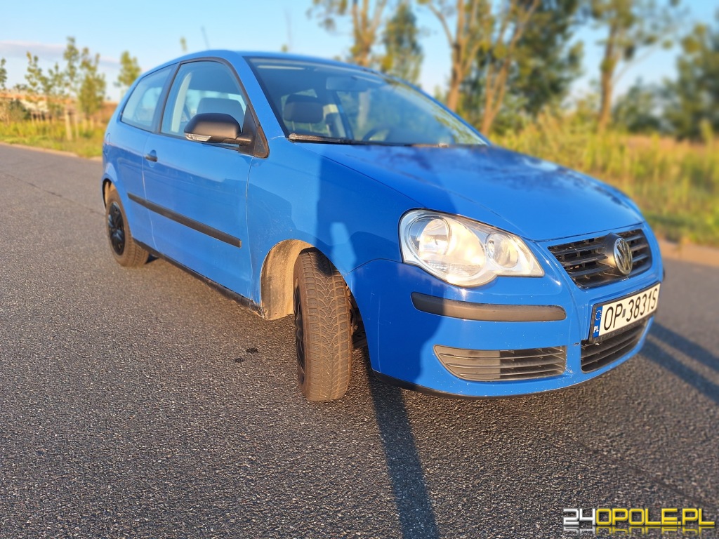 VW Polo 1,4benz 2007r cena 4500,00 klima 