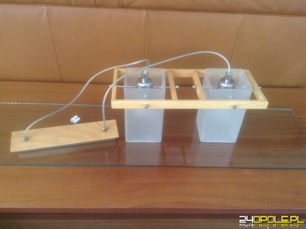 Lampa sufitowa z 2 szklanymi kloszami