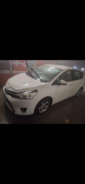 Toyota verso 2014 8tys zl