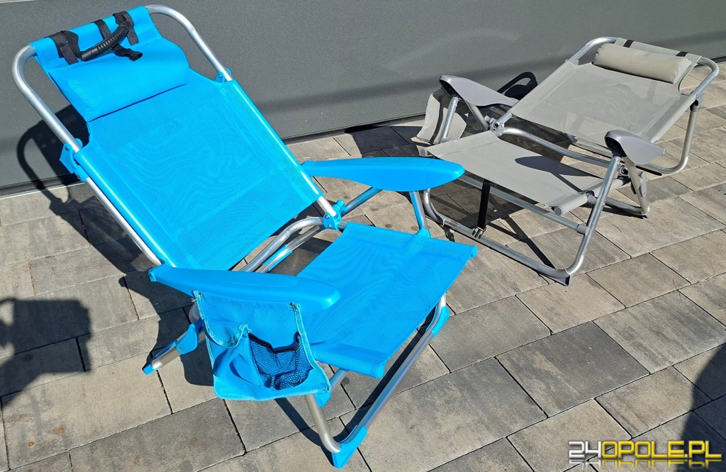 Sprzedam 2 leżaki aluminiowe ? niebieski + szary | idealne na plażę, balkon, taras