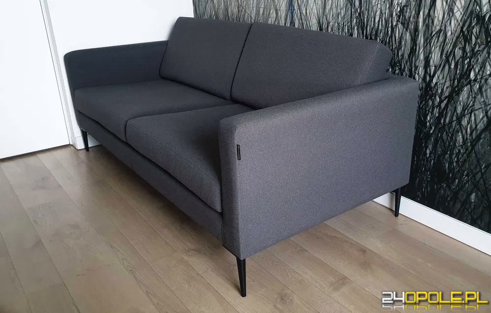 Sofa 2-osobowa CustomForm - model Vergan