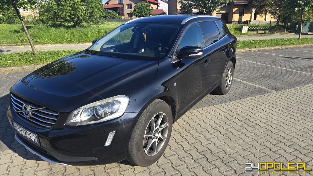 Volvo XC60 czarny Diesel 190KM 2015r