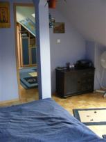 Pokoje jedno i dwuosobowe (dla pary) w mieszkaniu dwupoziomowym w centrum Opola