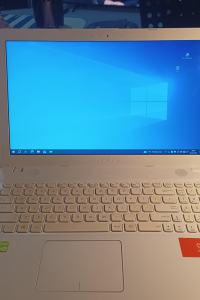 Asus X541UJ