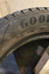 Goodyear 205/55R16  