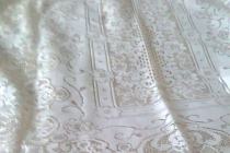 obrus biały z koronki hatowanej