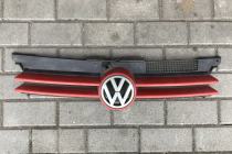 VW GOLF IV kratka, grill