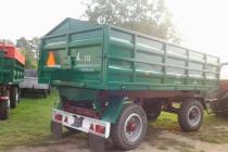 D50 z papierami i nową plandeką