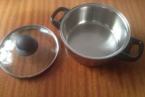 Rondel z podwójnym dnem ze stali nierdzewnej i szklaną przykrywką