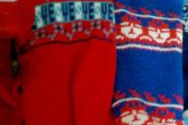 ciepłe swetry dziecięce